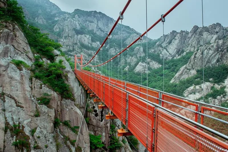 Wolchulsan Hiking Guide: Cloud Bridge and Summit hiking trail in Korea